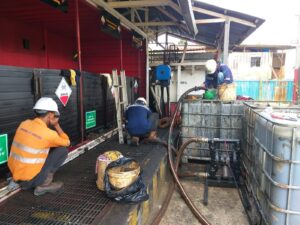Cleaning Oil Trap Tank PT Thiess Contractor Indonesia
